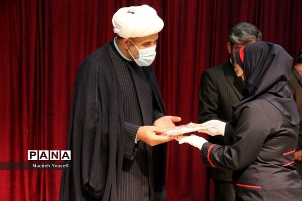 مراسم اختتامیه نمایشگاه‌های مدرسه انقلاب دراسلامشهر