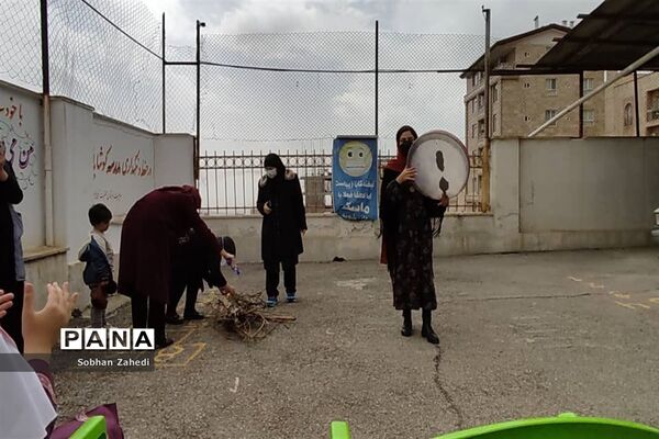 برگزاری جشن‌ چهارشنبه سوری در مدرسه حضرت زهرا(س) رودهن