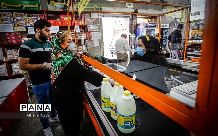 توصیه‌های کرونایی؛ فاصله اجتماعی را در فروشگاه‌ها و مراکز خرید رعایت کنید