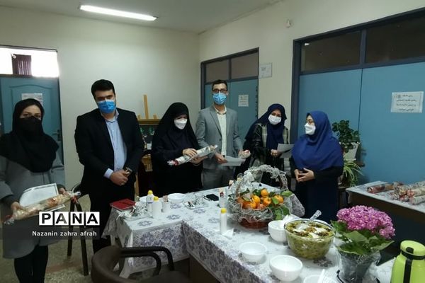 برگزاری مراسم پیشواز بهار در هنرستان مبتکران رودهن