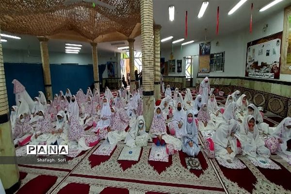 برگزاری جشن تکلیف دانش‌آموزان دختر و پسر در امیدیه