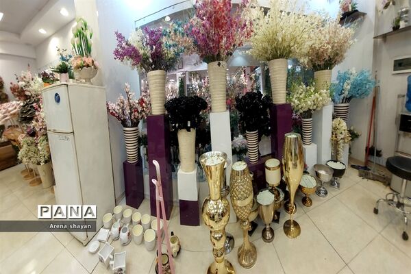 حال و هوای بازار گل و گیاه در بزرگراه بعثت