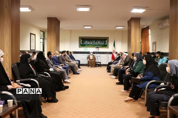 تجلیل از نقش‌آفرینان نمایشگاه مدرسه انقلاب شهرستان قدس