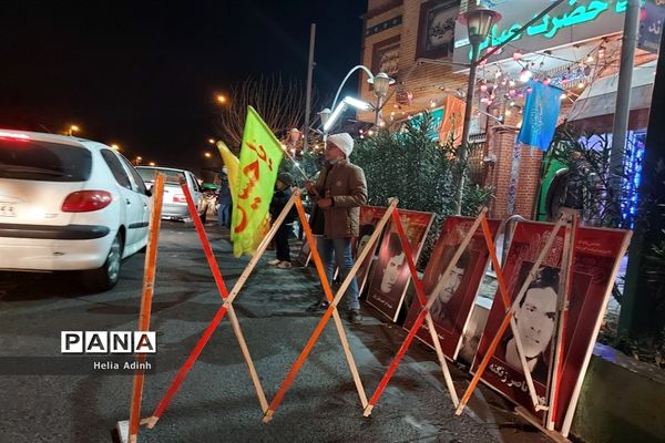 آماده‌سازی خیابان‌های شهر برای جشن بزرگ نیمه شعبان