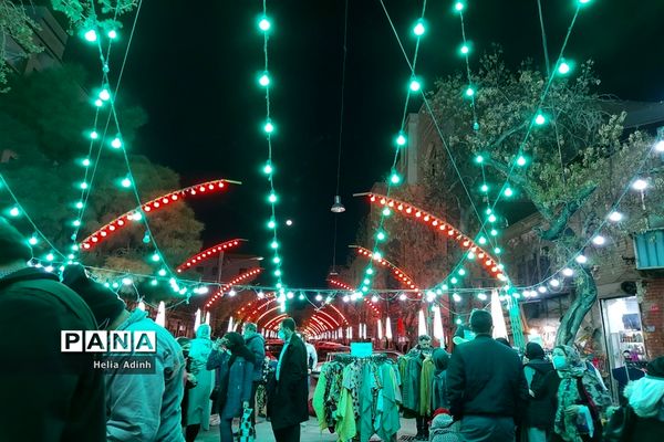 آماده‌سازی خیابان‌های شهر برای جشن بزرگ نیمه شعبان