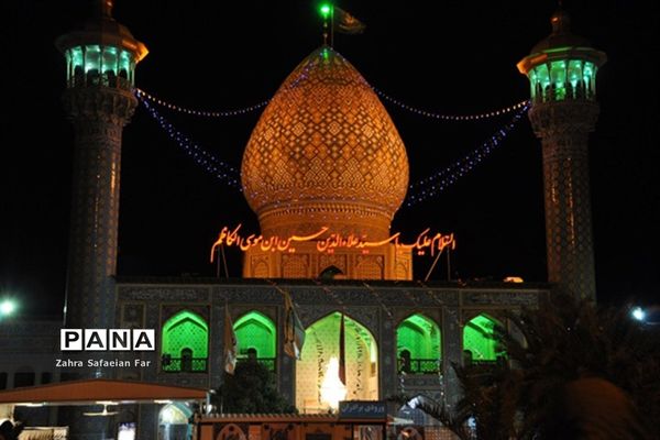 مراسم احیای شب نیمه شعبان در حرم سید علاءالدین حسین (ع) در شیراز