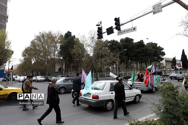 کاروان پیاده‌روی دانش‌آموزی «مهدی یاوران»