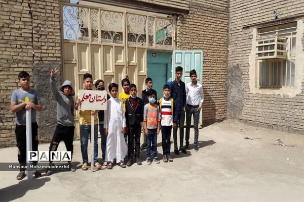 شرکت مهدی یاوران مدارس حمیدیه در مراسم نماز جمعه