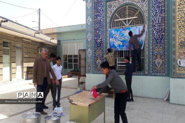 شرکت مهدی یاوران مدارس حمیدیه در مراسم نماز جمعه
