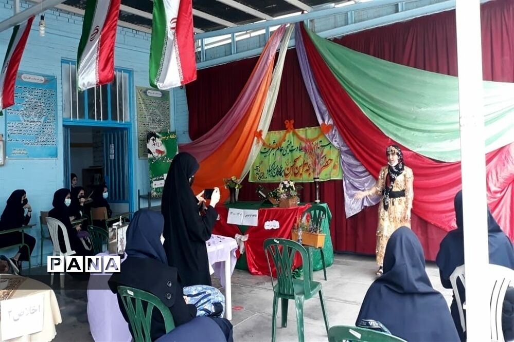 مراسم جشن نیمه شعبان در دبیرستان دخترانه شاهد فردوس اندیمشک
