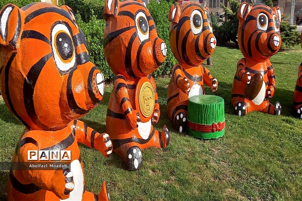 نمادهای نوروزی، کاشمر