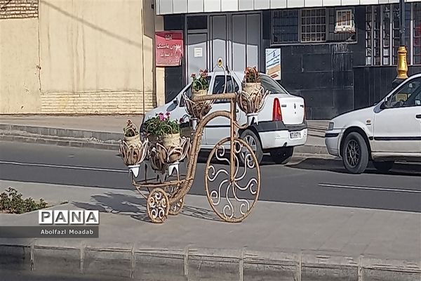 نمادهای نوروزی، کاشمر