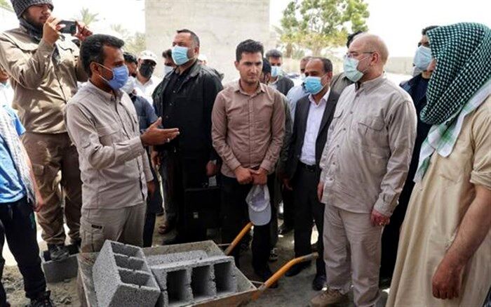 بازدید قالیباف از فعالیت‌های جهادگران در روستای بیاهی شهرستان جاسک
