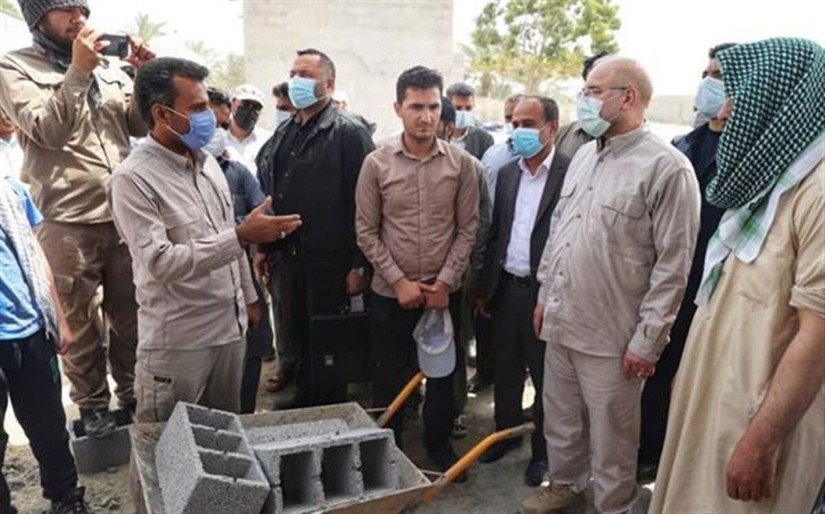 بازدید قالیباف از فعالیت‌های جهادگران در روستای بیاهی شهرستان جاسک