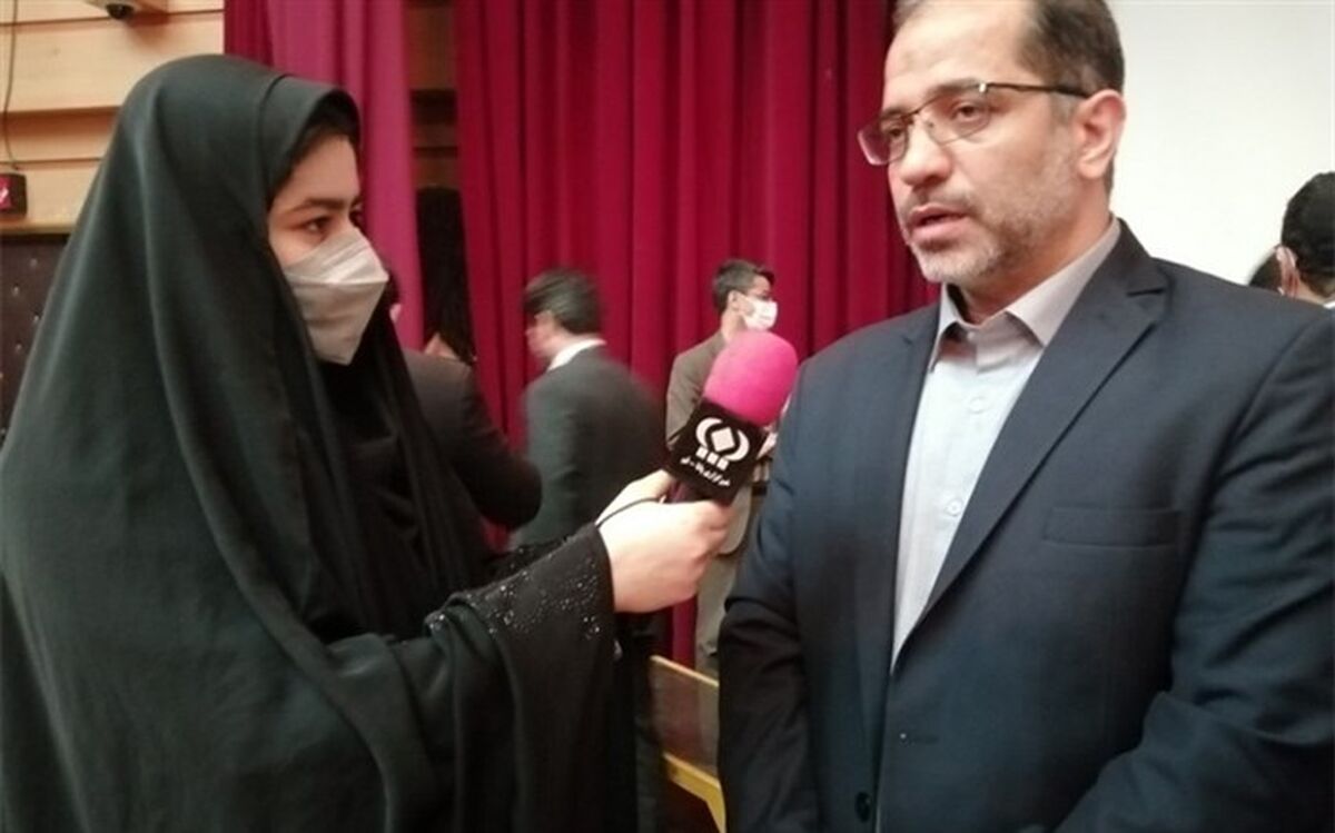 باید دانش‌آموزانی در تراز آرمان‌ها و ارزش‌های انقلاب تربیت کنیم