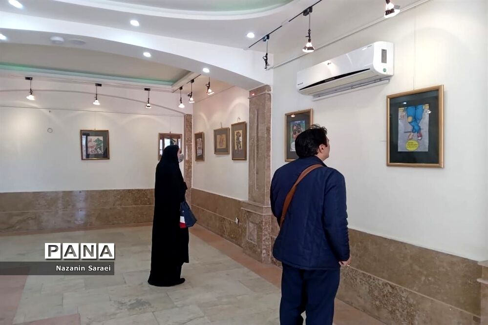 نمایشگاه نقاشی مبارزه با اعتیاد در اسلامشهر