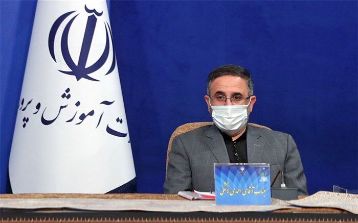 ضرورت تقویت هویت ایرانی اسلامی دانش‌آموزان