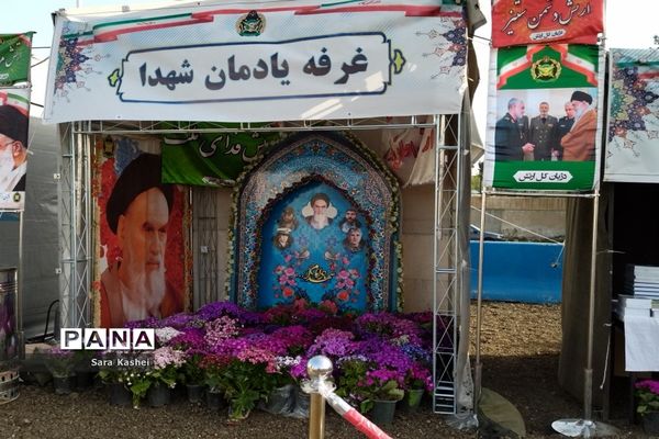 ارائه خدمات و اسکان موقت مسافران نوروزی توسط ارتش