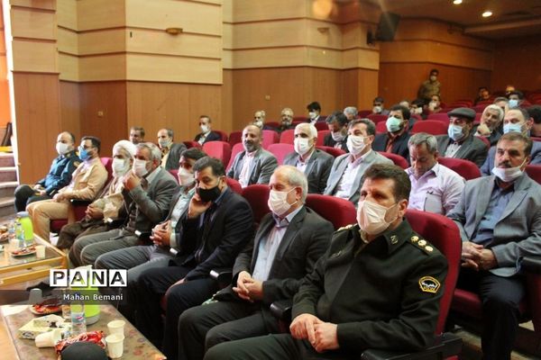 آیین تکریم و معارفه مدیر آموزش و پرورش ناحیه یک قم