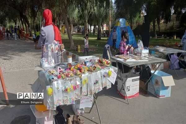 برپایی نمایشگاه تولیدات زنان سرپرست خانواده در شوشتر
