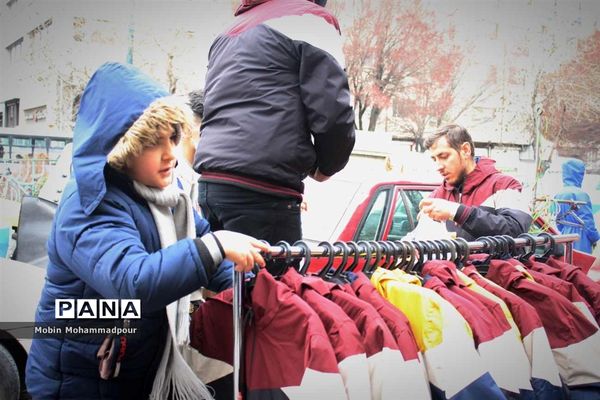 تب و تاب خرید مردم تبریز در آخرین ساعات قرن