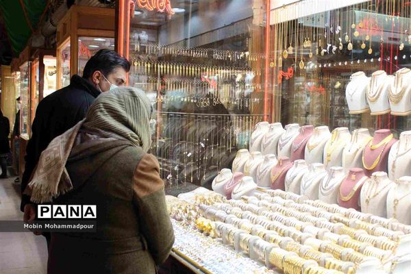 تب و تاب خرید مردم تبریز در آخرین ساعات قرن