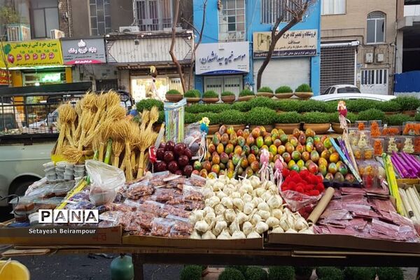 تکاپوی خرید شب عید در شهر تهران