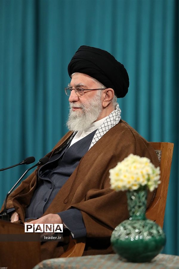 پیام نوروزی رهبر انقلاب به مناسبت آغاز سال ۱۴۰۱