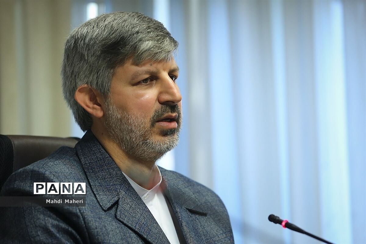 امسال را به سال «مجاهدت تربیتی» برای فتح قله‌های دانش نافع تبدیل کنیم