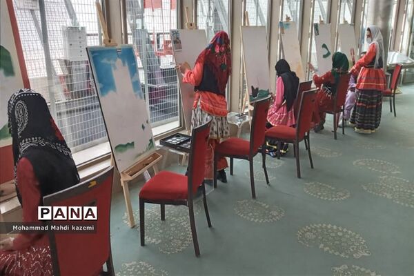 نمایشگاه آثار هنری هنرمندان سندرم‌دان
