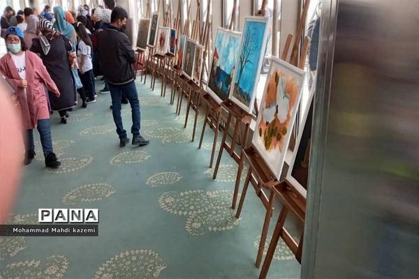 نمایشگاه آثار هنری هنرمندان سندرم‌دان