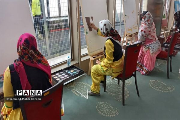 نمایشگاه آثار هنری هنرمندان سندرم‌دان