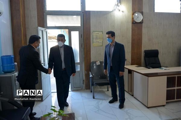 دیدار نوروزی مدیرکل آموزش و پرورش استان بوشهر با همکاران اداره‌کل