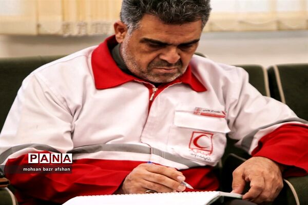 بازدید معاون درمانی و توانبخشی جمعیت هلال احمر کشوری از پایگاه بین جاده‌ای هلال احمر شهر دانسفهان