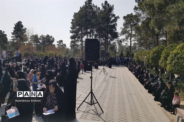 مراسم هشتمین سالگرد شهادت شهید علی خلیلی در گلزار شهدای بهشت حضرت زهرا(س)
