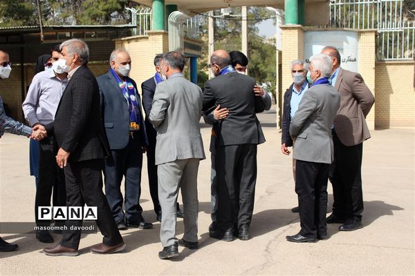 بازدید رئیس سازمان دانش‌آموزی فارس از ستاد اسکان ناحیه یک شیراز