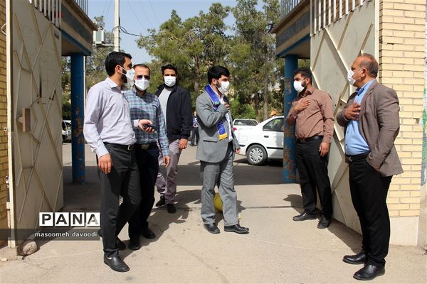 بازدید رئیس سازمان دانش‌آموزی فارس از ستاد اسکان ناحیه یک شیراز