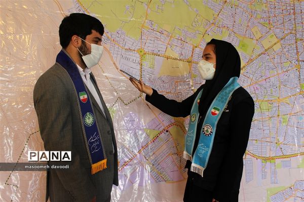 بازدید رئیس سازمان دانش‌آموزی فارس از ستاد اسکان ناحیه یک شیراز