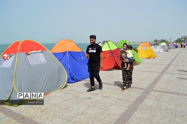 گردشگران نوروزی در سواحل زیبای بوشهر