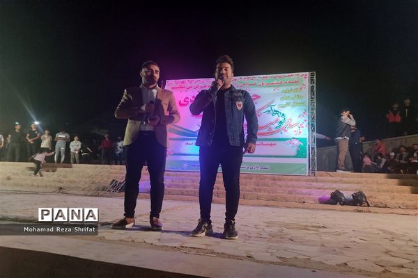 جشن عیدانه به‌مناسبت سال نو در شهرستان امیدیه