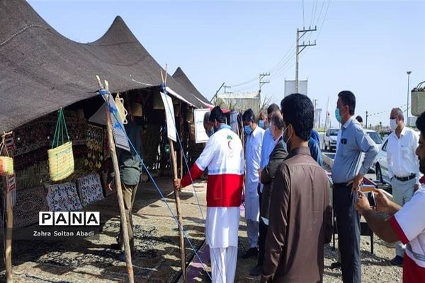 استقبال از مسافران نوروزی در ایرانشهر