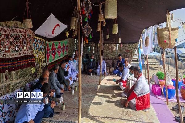 استقبال از مسافران نوروزی در ایرانشهر