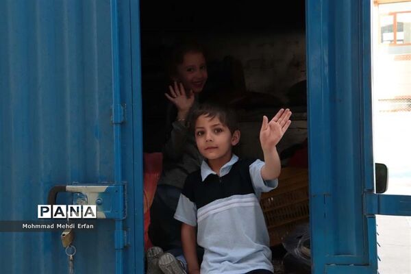 مدارس آباده، میزبان مسافران نوروزی
