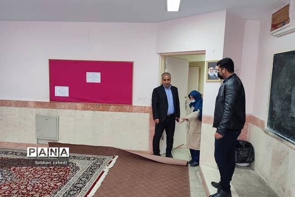 بازدید مسئولان شهری رودهن از ستاد اسکان فرهنگیان