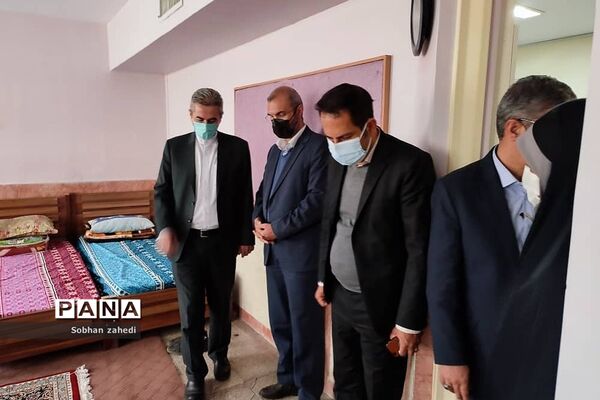 بازدید مسئولان شهری رودهن از ستاد اسکان فرهنگیان