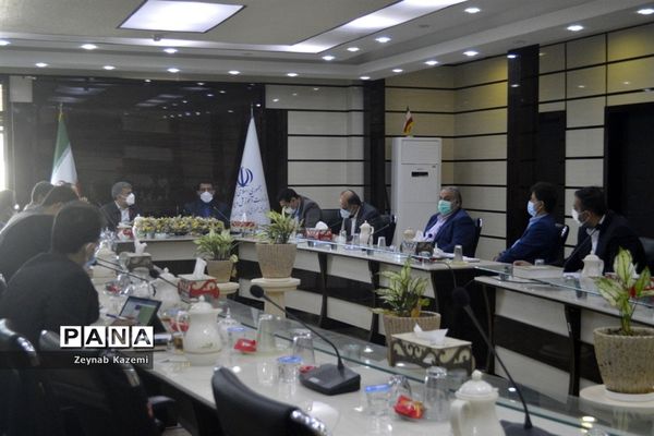 جلسه شورای معاونان اداره‌کل آموزش و پرورش استان بوشهر