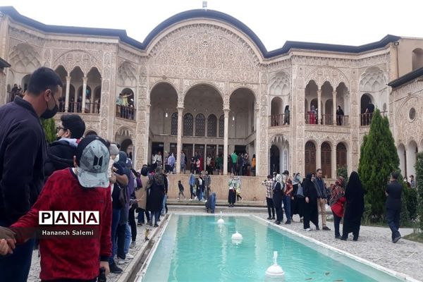 خانه طباطبایی‌ها،عروس خانه‌های ایرانی