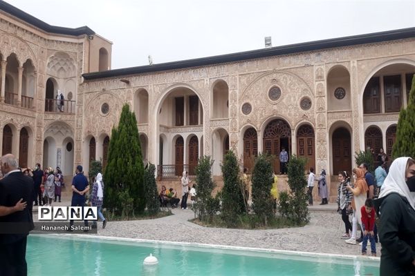 خانه طباطبایی‌ها،عروس خانه‌های ایرانی