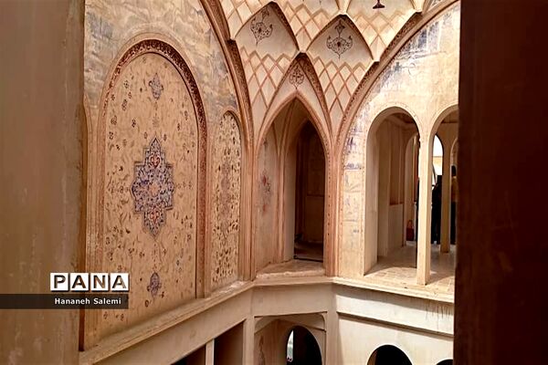 خانه طباطبایی‌ها،عروس خانه‌های ایرانی