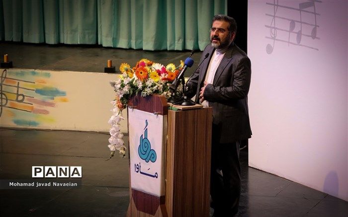 تاکید وزیر ارشاد بر تامین اعتبار برای افتتاح خانه هنرمندان اهواز